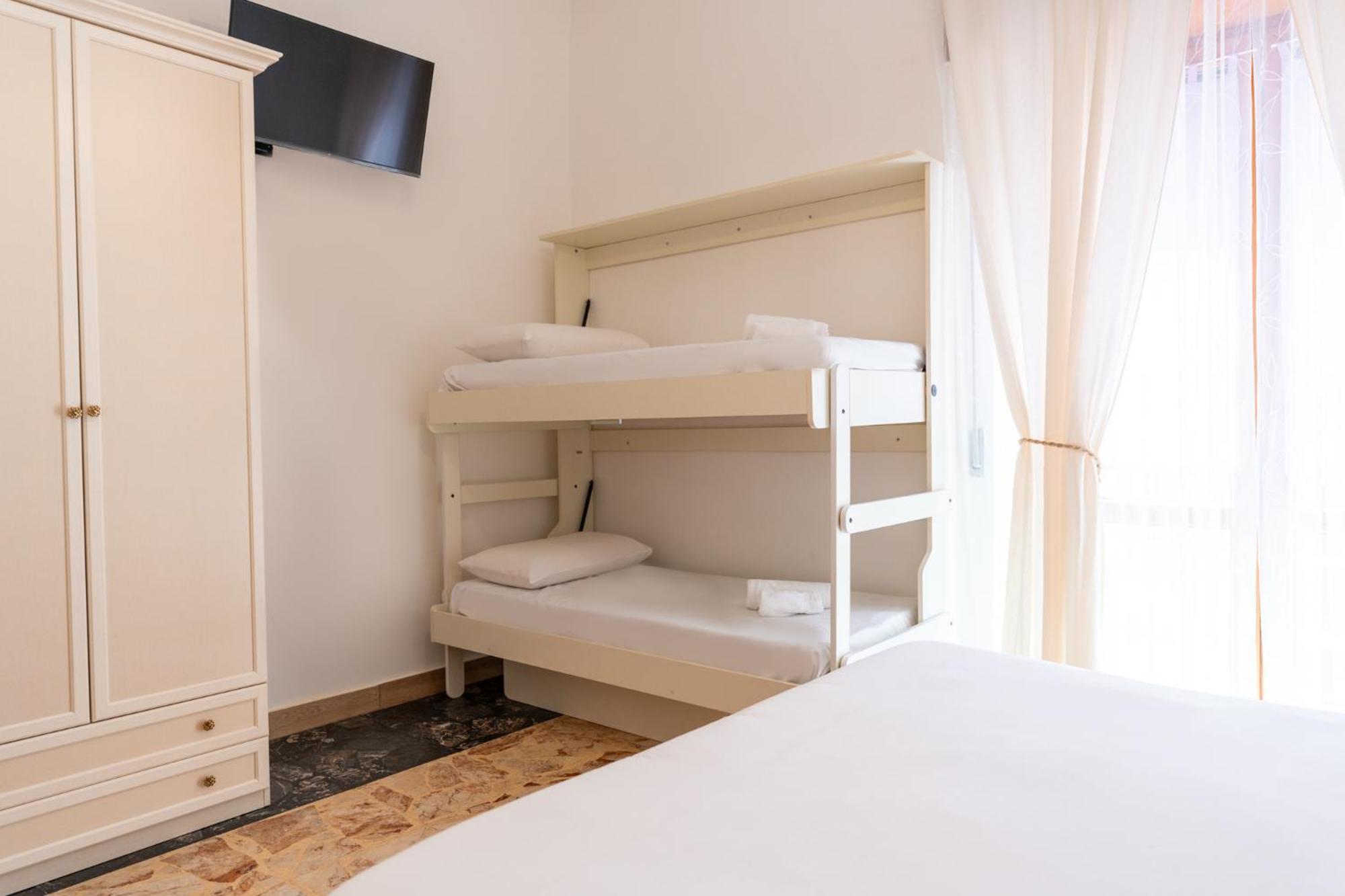 Hotel Tombolata Napoli Esterno foto