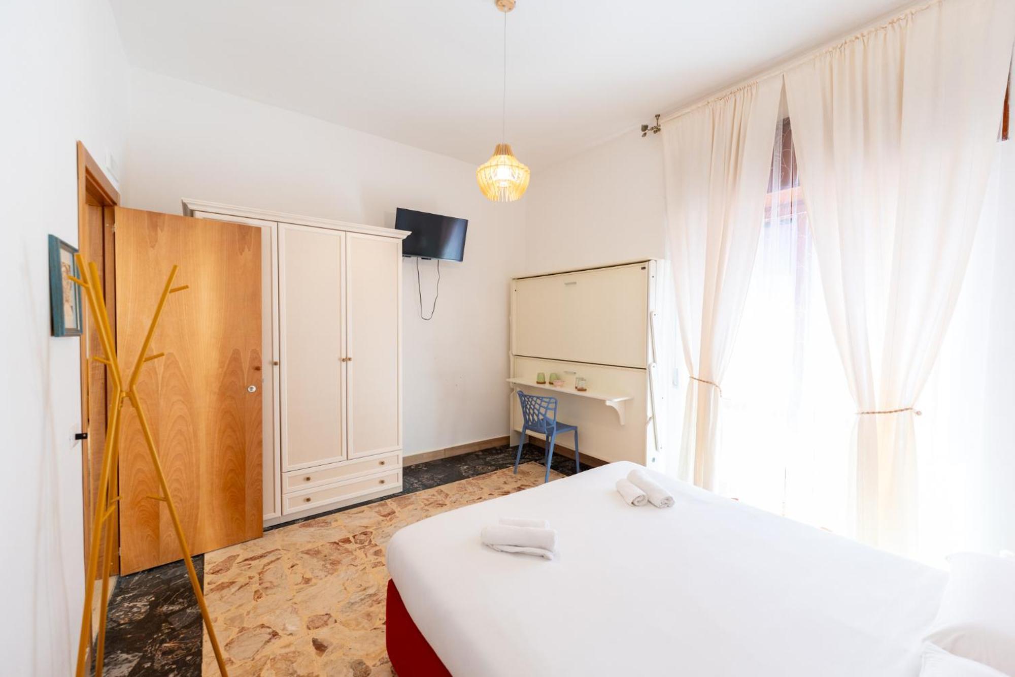 Hotel Tombolata Napoli Esterno foto