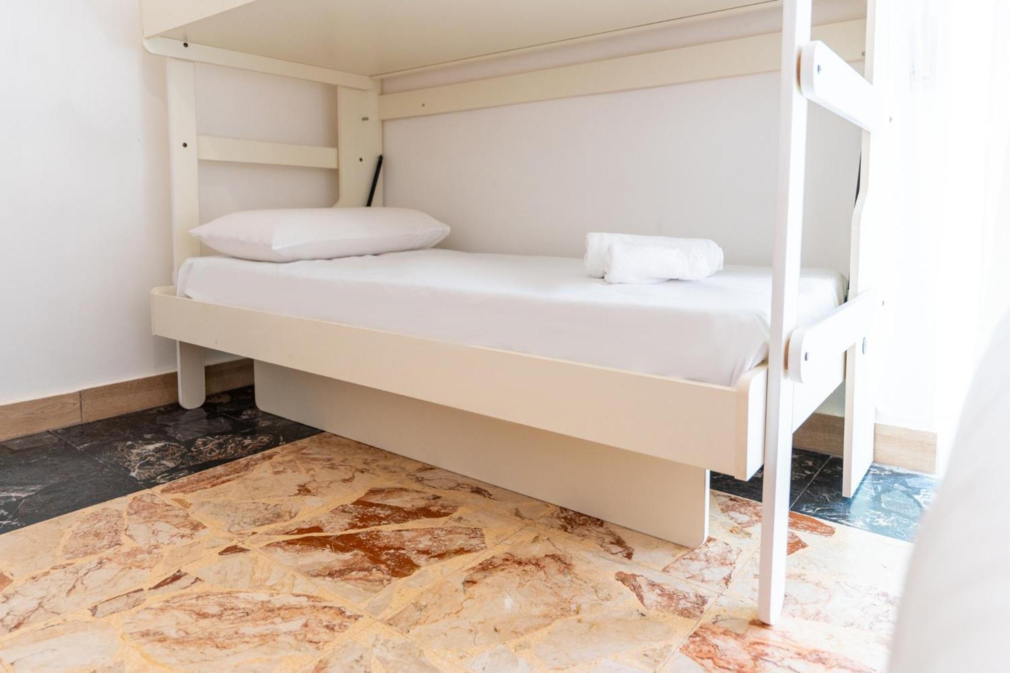 Hotel Tombolata Napoli Esterno foto